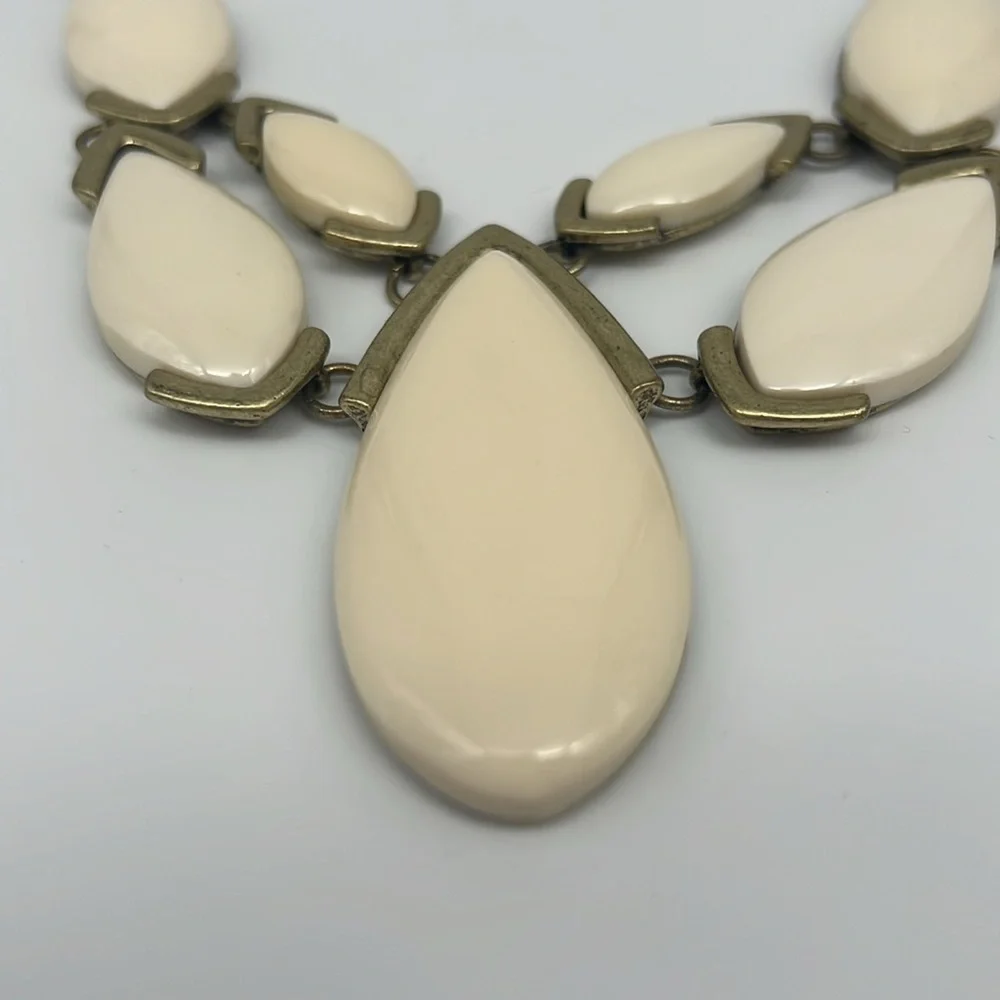 Premier Designs‎ Blanca Brass Tone and Cream Enamel V Neck Necklace